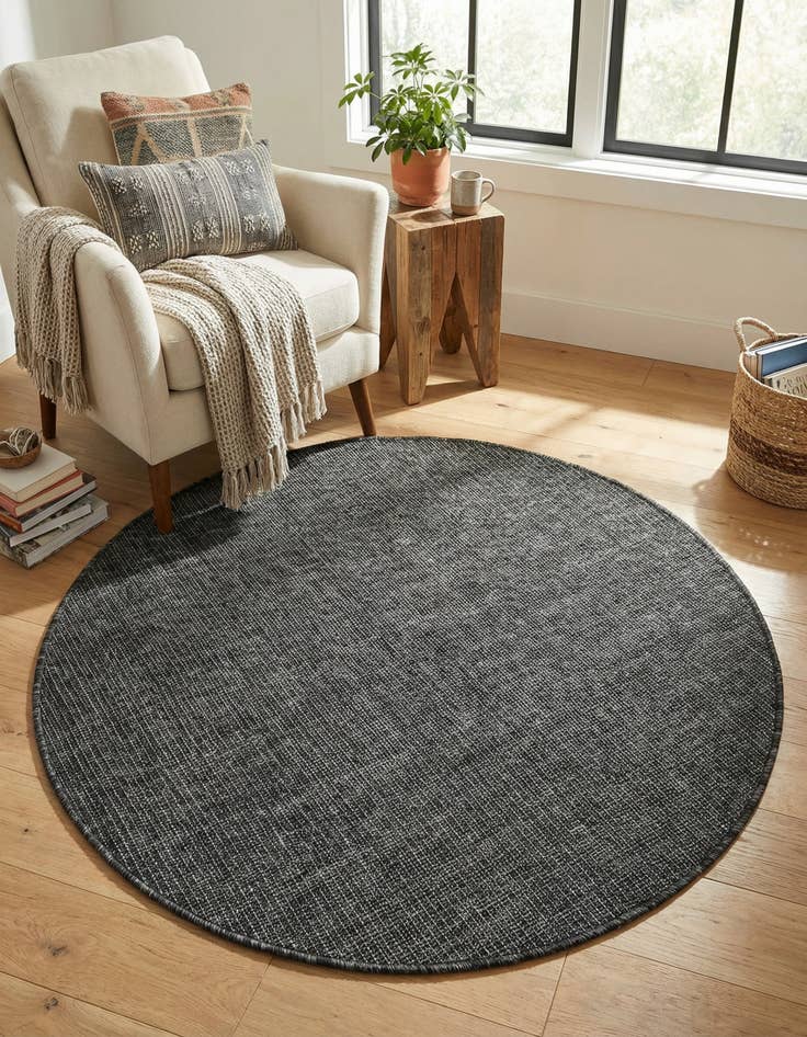 Detail image of 3' x 3'  Washable Solid Indoor / Outdoor Round Rug