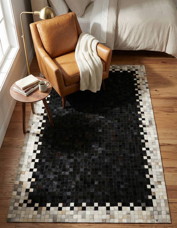 Detail image of  5' x 7' 11 Cowhide - Patchwork Rug