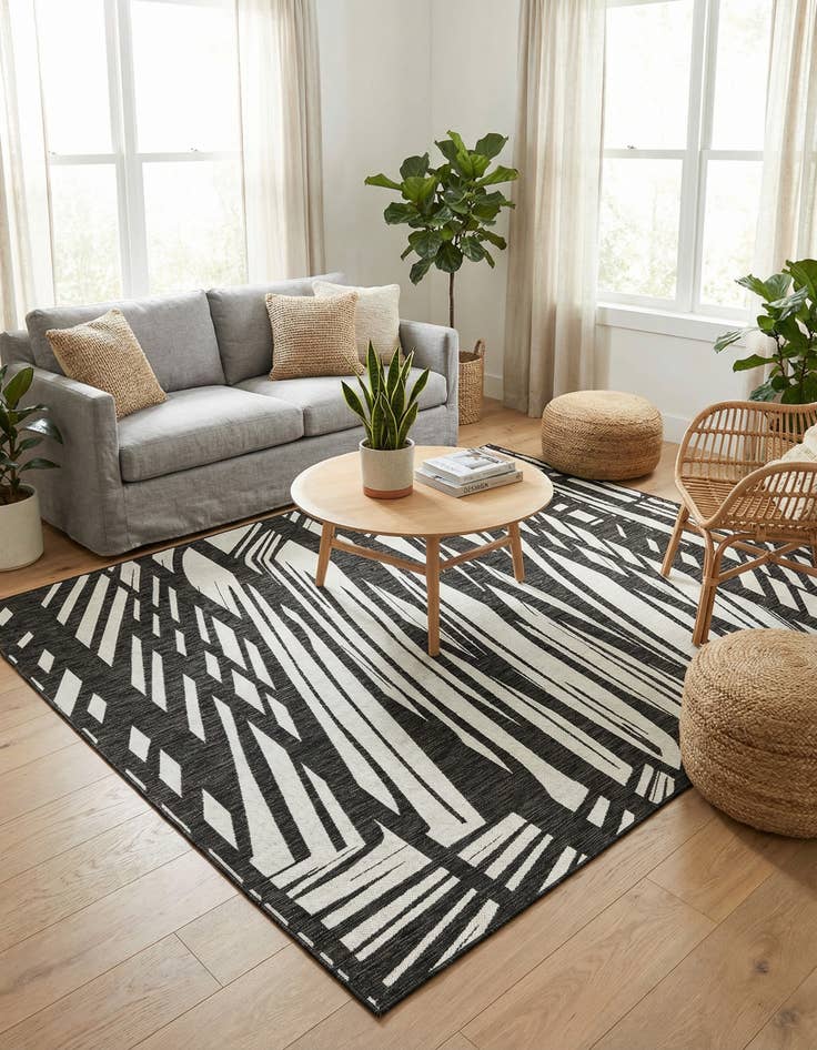 Detail image of 7' 10 x 7' 10  Washable Modern Indoor / Outdoor Square Rug