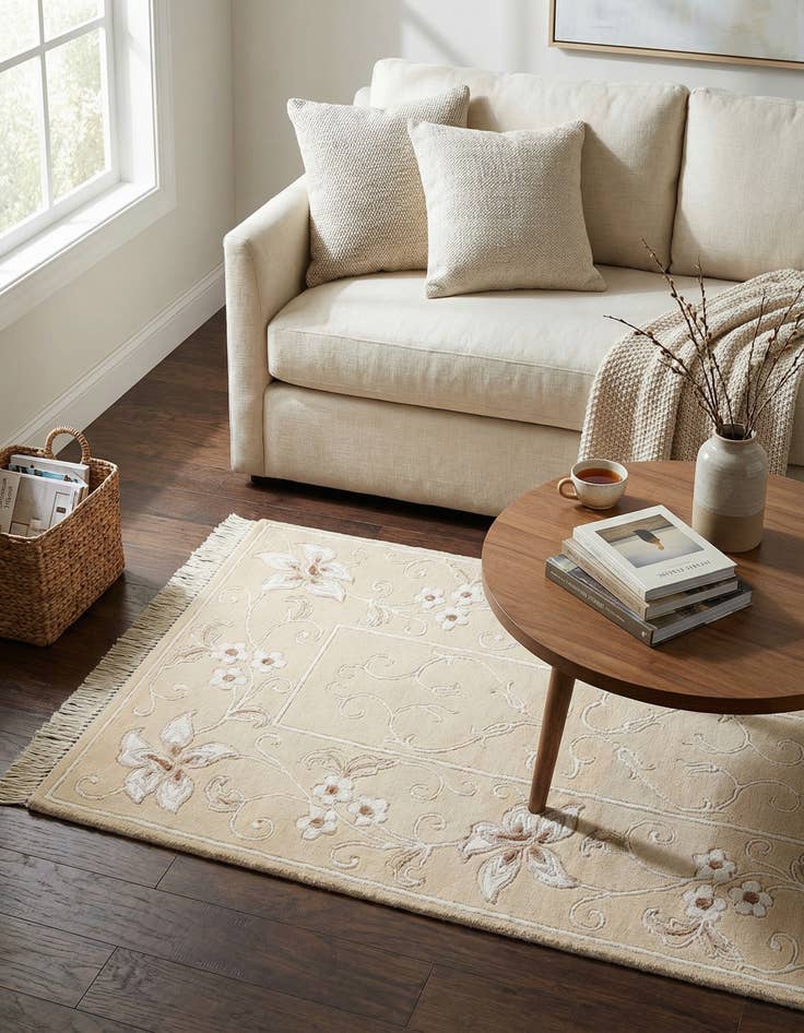 Detail image of 2' 8 x 4' 8  Hand Knotted Darya Wool Rug