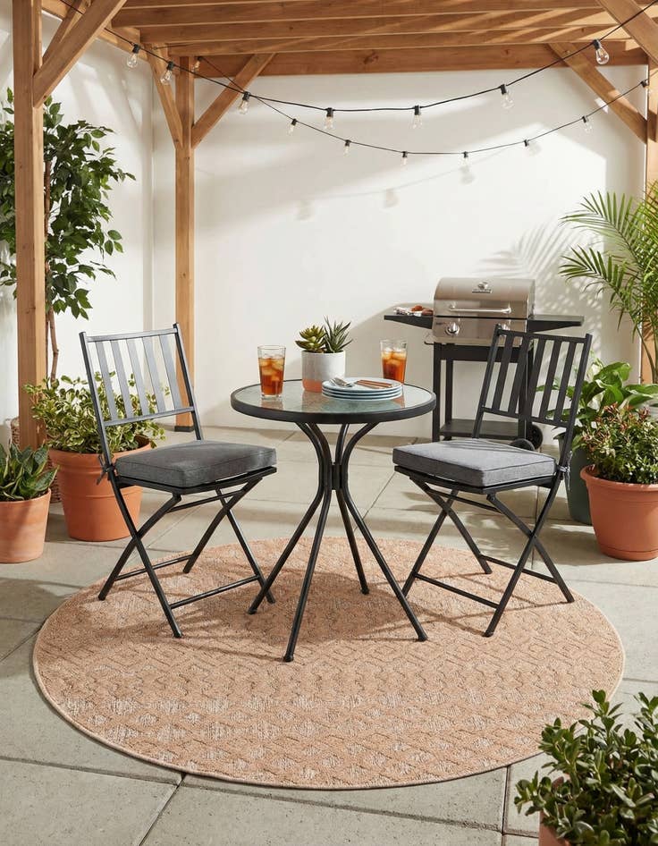 Detail image of 3' x 3'  Washable Trellis Textured Indoor / Outdoor Round Rug