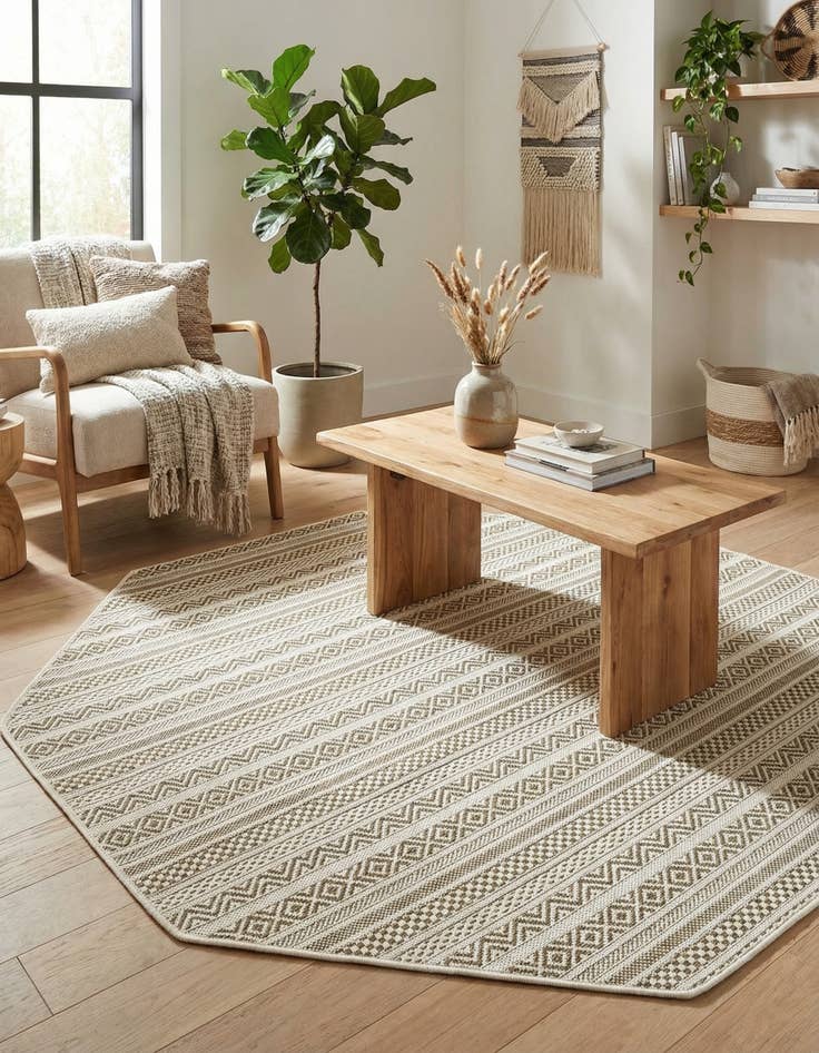 Detail image of 5' 3 x 5' 3 Easy-Clean Striped Indoor / Outdoor Octagon Rug