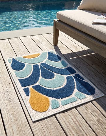 Blue Easy-Clean Belize Indoor / Outdoor Rug