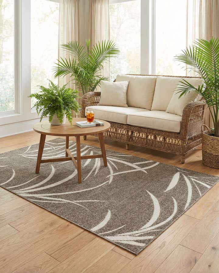 5' x 8' Easy-Clean Botanical Indoor / Outdoor Rug