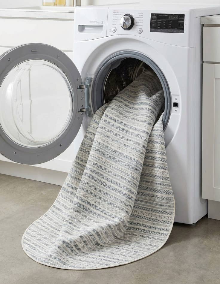 Detail image of 7' 10 x 10'  Washable Striped Indoor / Outdoor Oval Rug