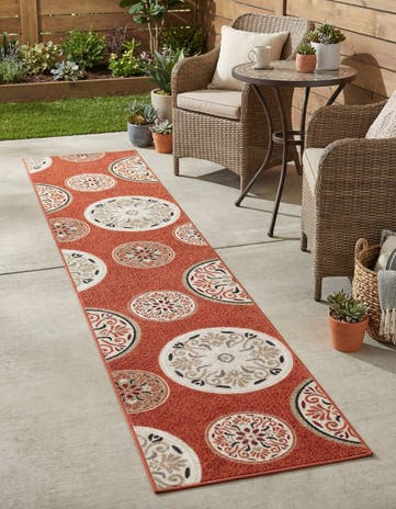 2' 7 x 12' Easy-Clean Modern Indoor / Outdoor Runner Rug