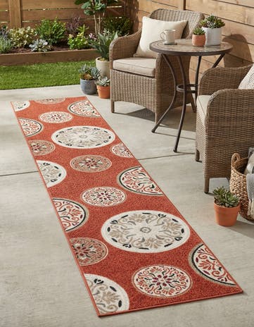 2' 7 x 12' Easy-Clean Modern Indoor / Outdoor Runner Rug