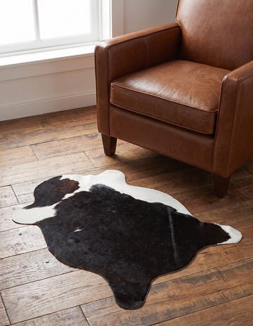 2' 1 x 2' 10 Cowhide Leather Rug