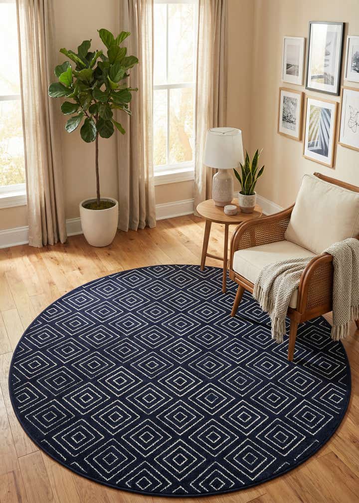 7' 10 x 7' 10 Easy-Clean Sabrina Soto Indoor / Outdoor Round Rug