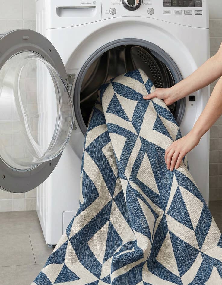 Detail image of 7' 10 x 10'  Washable Jill Zarin Napa Indoor / Outdoor Rug