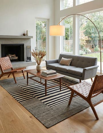 4' 4 x 6' Hand Woven Kilim Modern Wool Rug