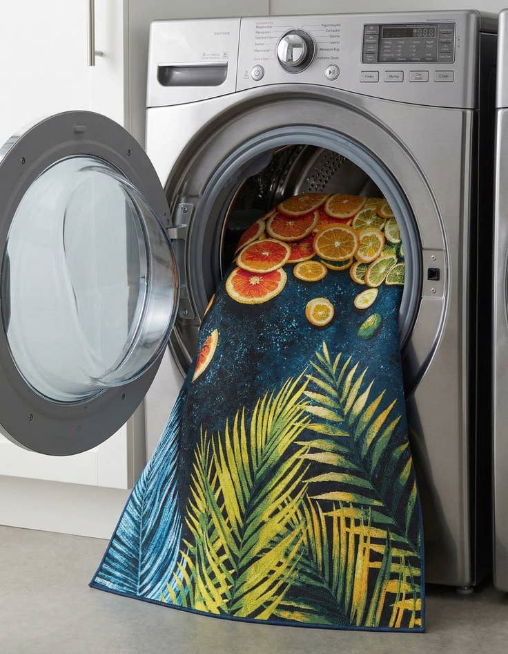 Detail image of  5' 3 x 8'  Washable Coastal Indoor / Outdoor Rug