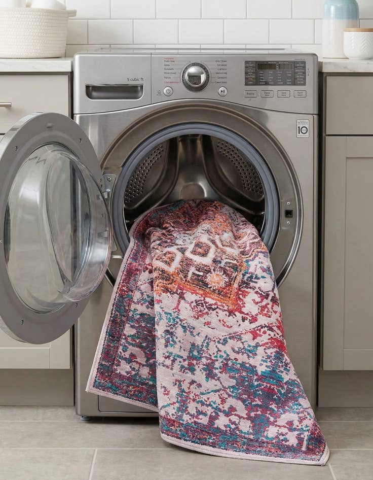 Detail image of 7' 10 x 7' 10  Washable Renaissance Square Rug