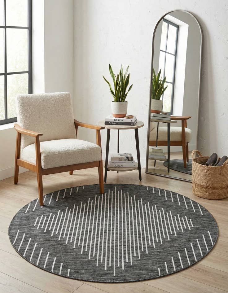 Detail image of 3' x 3'  Washable Modern Indoor / Outdoor Round Rug