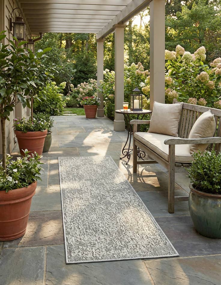 Detail image of 2' x 6' 1  Washable Traditional Indoor / Outdoor Runner Rug