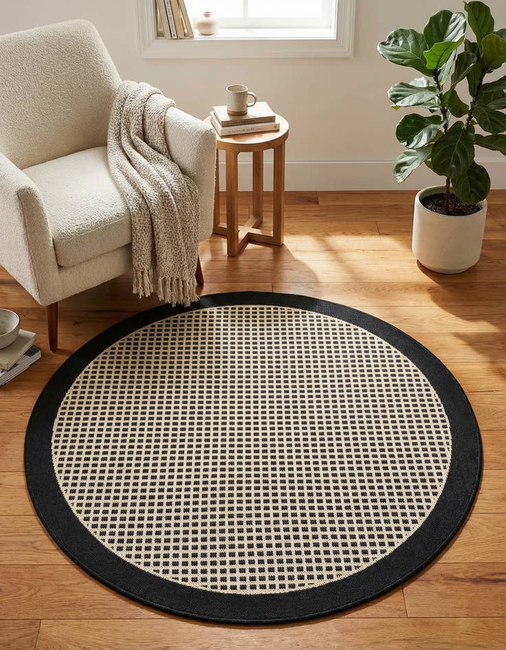 Detail image of 3' x 3'  Washable Border Indoor / Outdoor Round Rug