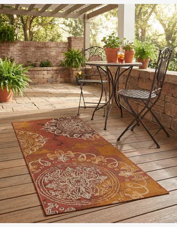 2' 7 x 5' 3 Easy-Clean Modern Indoor / Outdoor Runner Rug