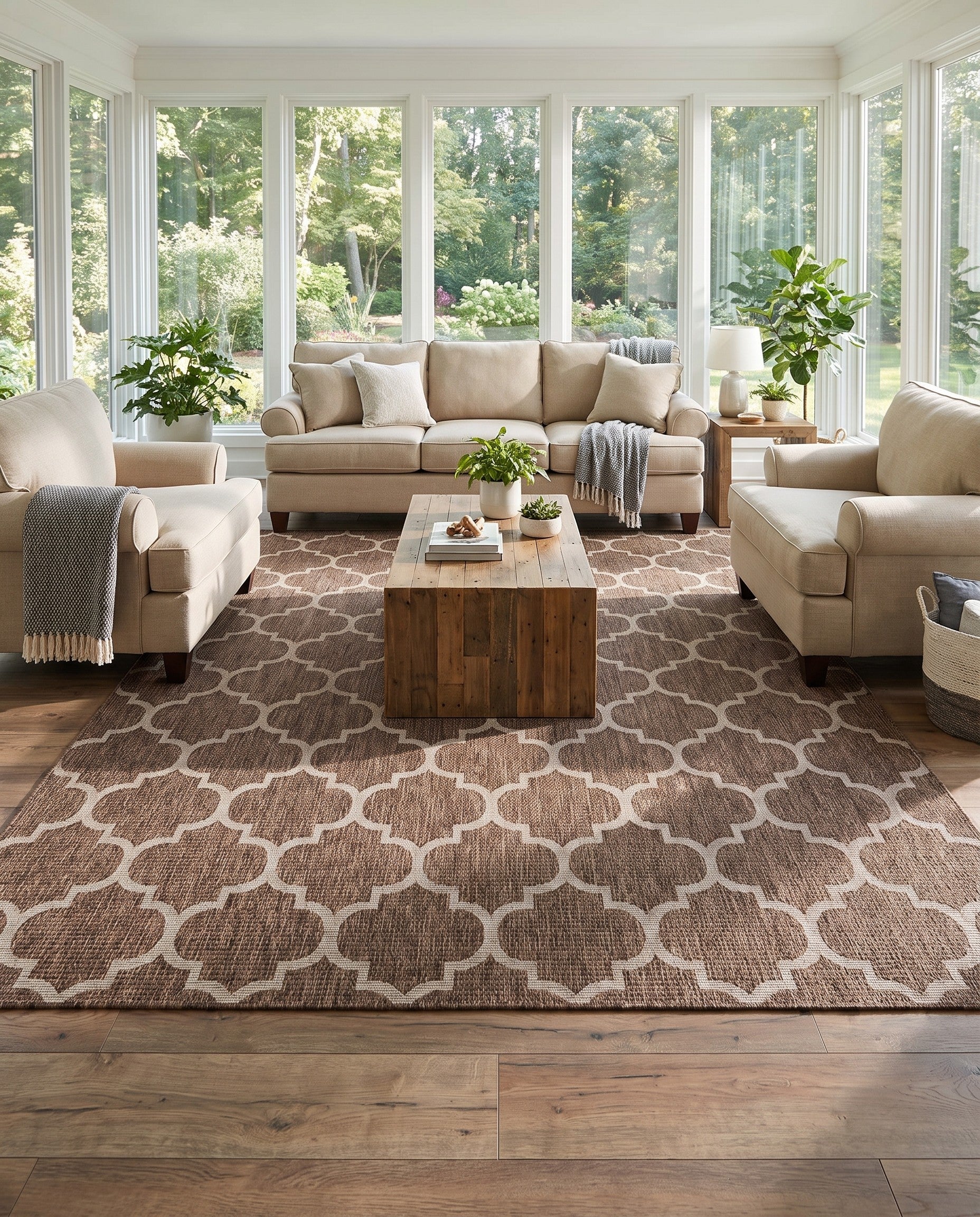 9' x 12' Easy-Clean Trellis Indoor / Outdoor Rug
