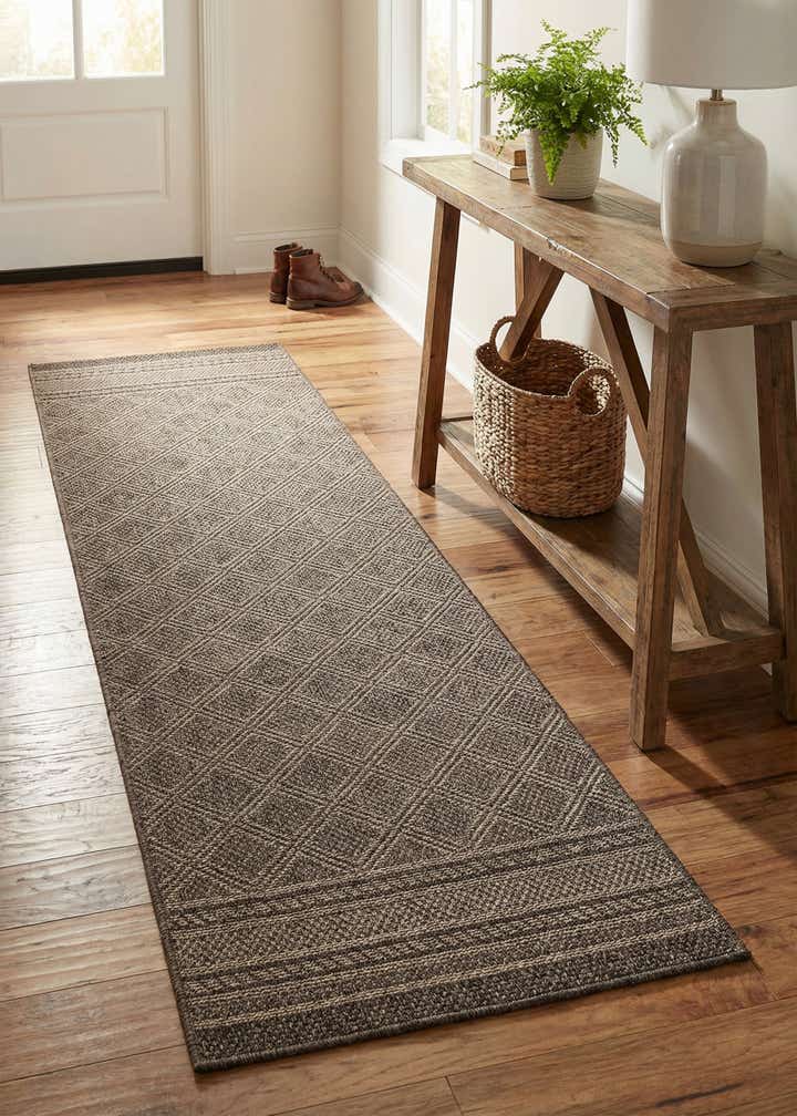 2' x 6' 1 Easy-Clean Trellis Indoor / Outdoor Runner Rug