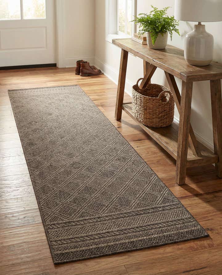 2' x 6' 1 Easy-Clean Trellis Indoor / Outdoor Runner Rug