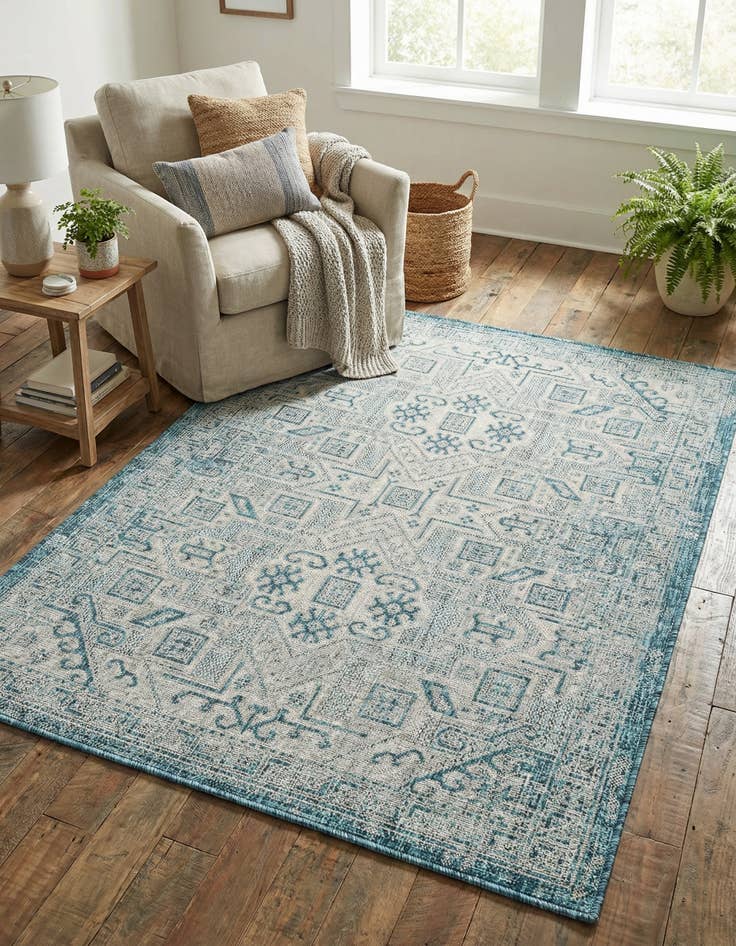 Detail image of 4' x 6'  Washable Aztec Indoor / Outdoor Rug
