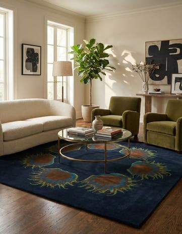 7' 5 x 7' 7 Luna Square Rug