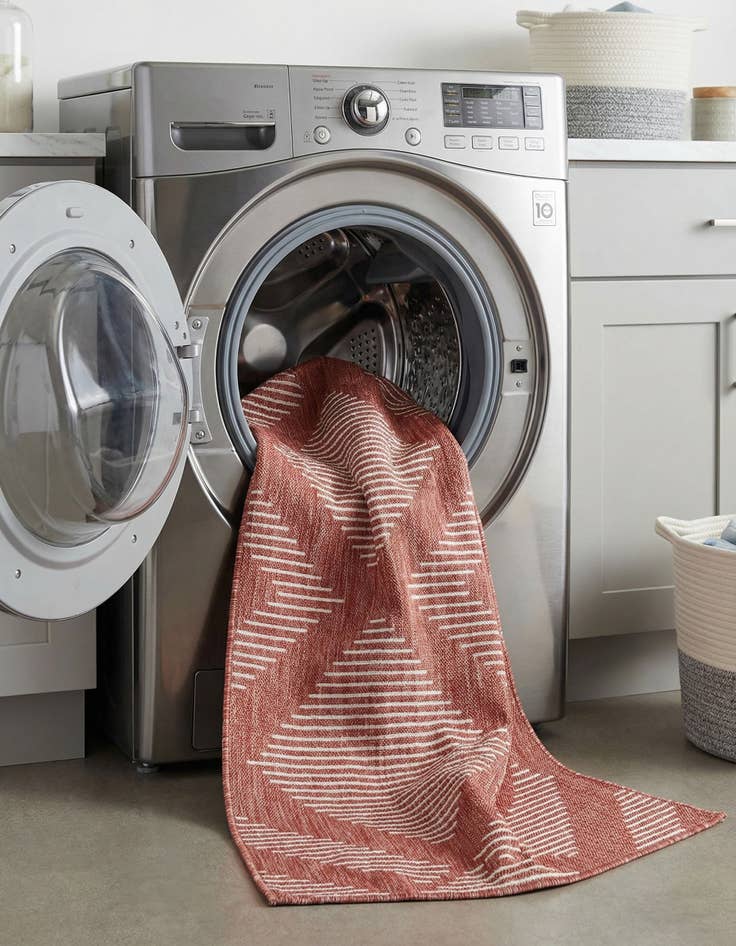 Detail image of  2' x 8'  Washable Modern Indoor / Outdoor Runner Rug