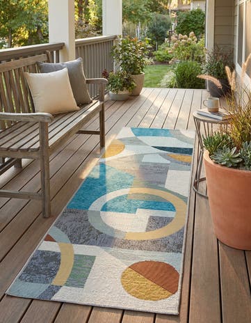 2' x 6' 1 Easy-Clean Modern Indoor / Outdoor Runner Rug