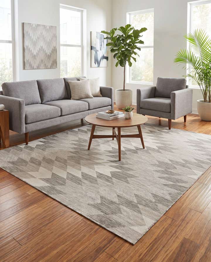 7' 10 x 7' 10 Easy-Clean Modern Indoor / Outdoor Square Rug