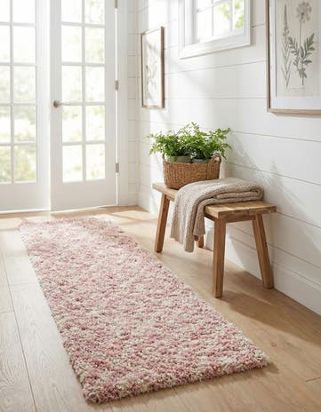 2' x 5' Lattice Shag Runner Rug