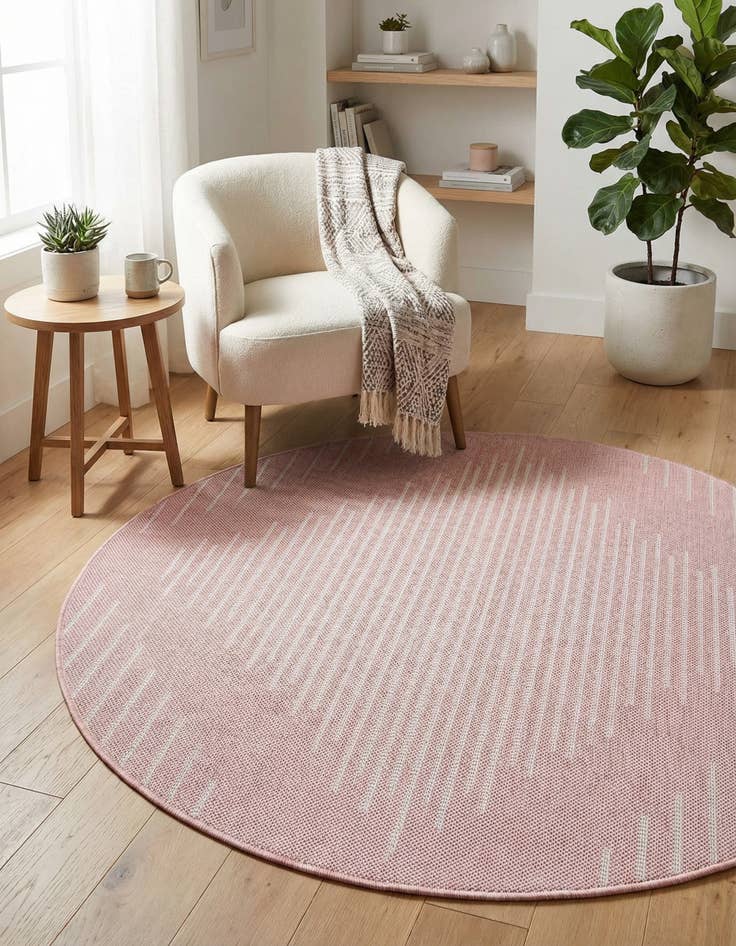 Detail image of 4' x 4'  Washable Modern Indoor / Outdoor Round Rug