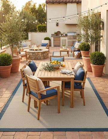 10' x 14' Easy-Clean Border Indoor / Outdoor Rug