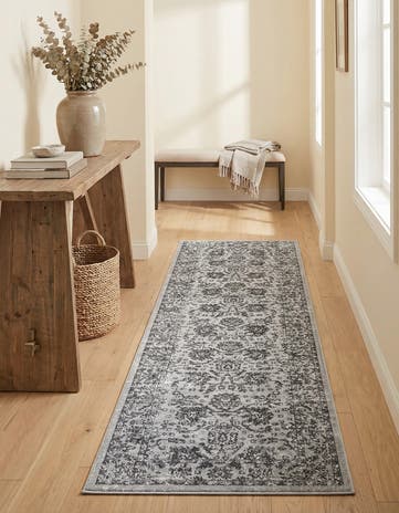 2' 7 x 10' Lucerne Runner Rug