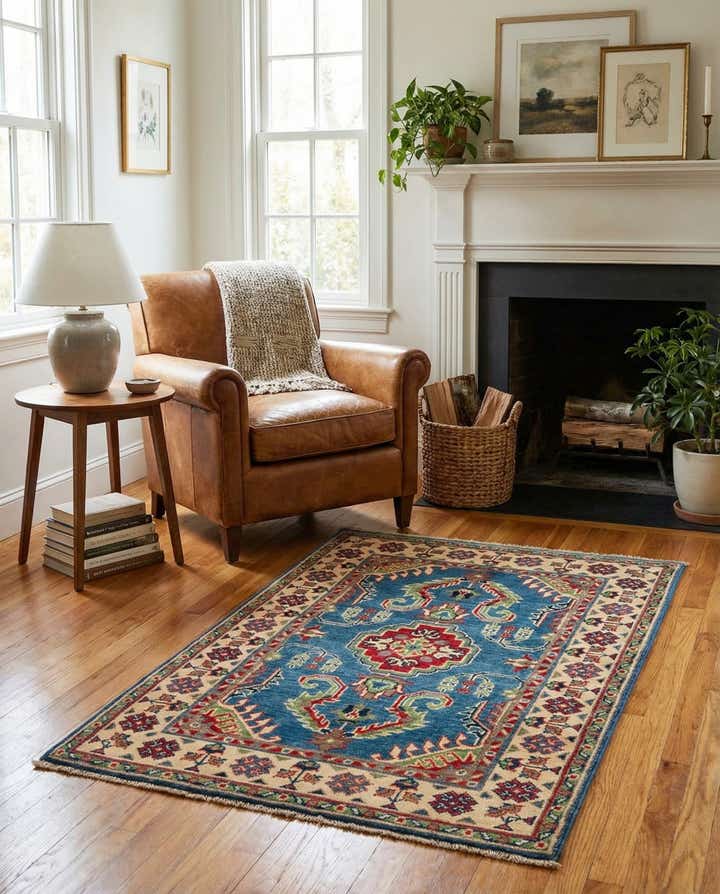 2' 8 x 4' 2 Hand Knotted Kazak Rug