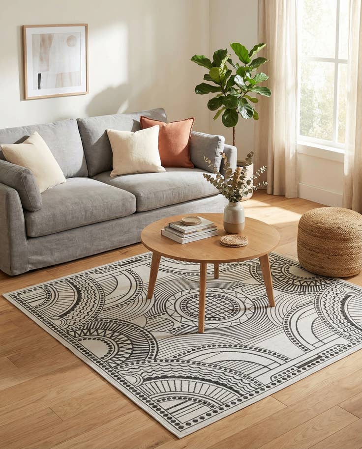 Detail image of 7' 10 x 7' 10 Easy-Clean Traditional Indoor / Outdoor Square Rug