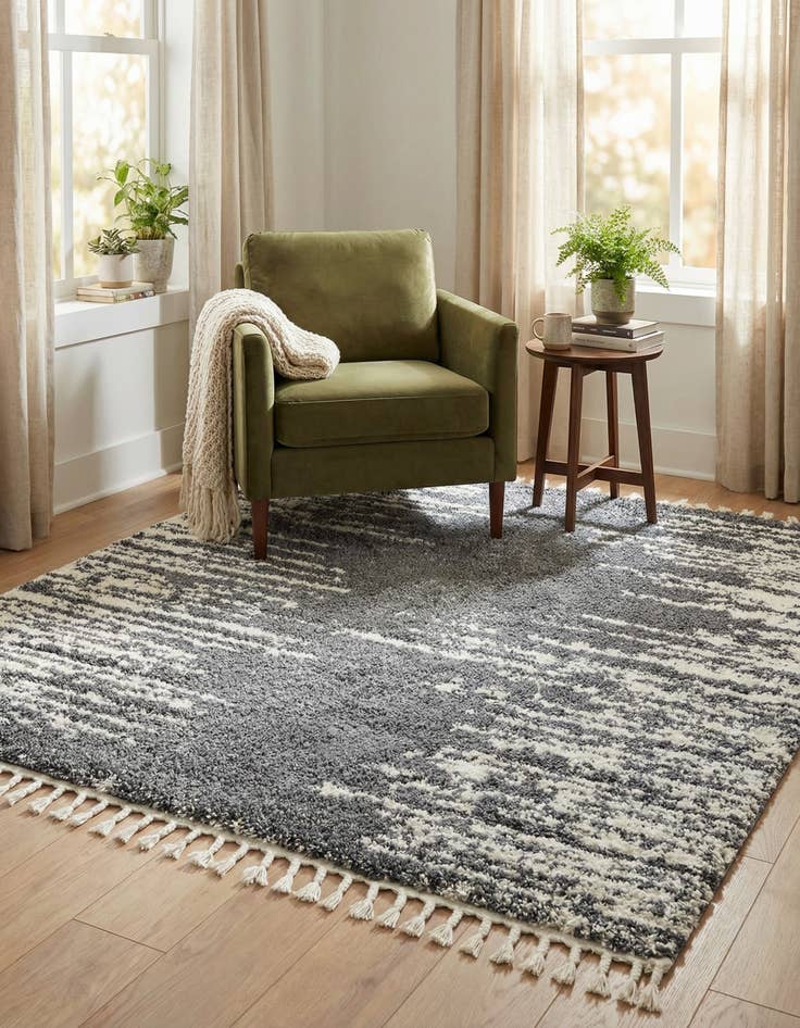 Detail image of 7' 10 x 7' 10 Serenity Shag Square Rug