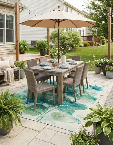 6' x 9' Easy-Clean Botanical Indoor / Outdoor Rug