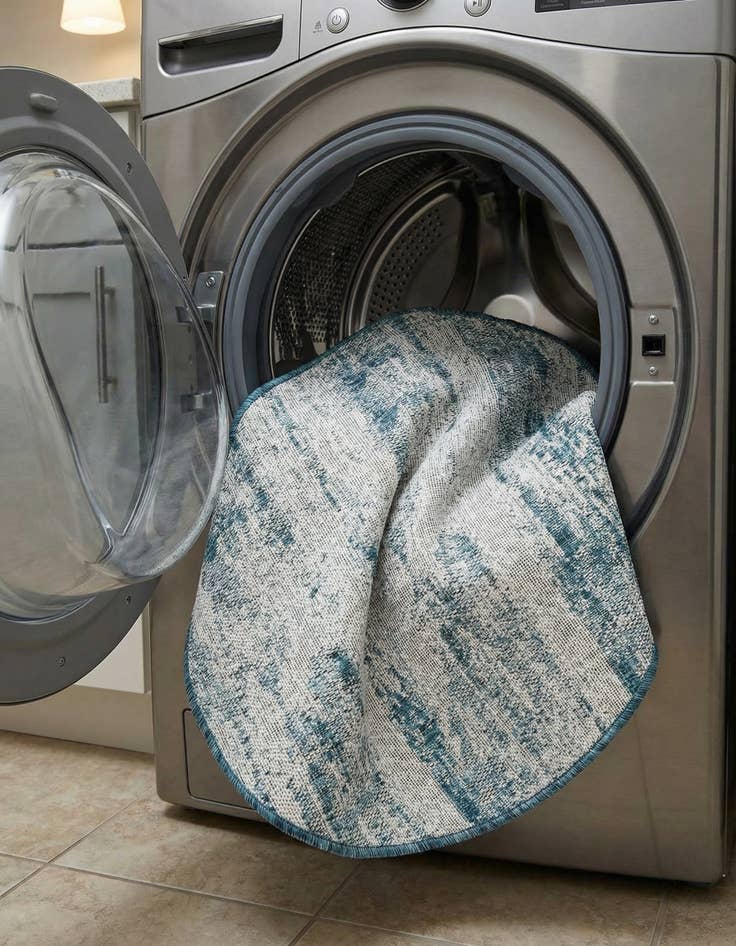 Detail image of  3' x 3'  Washable Modern Indoor / Outdoor Round Rug