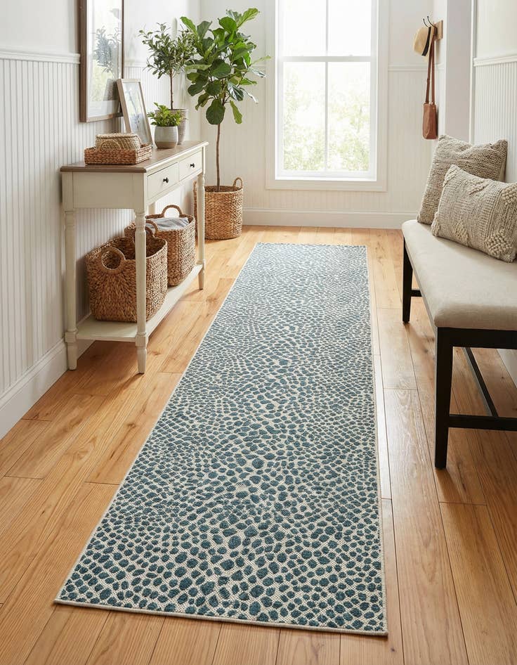 Detail image of 2' 7 x 14' Easy-Clean Jill Zarin Indoor / Outdoor Runner Rug