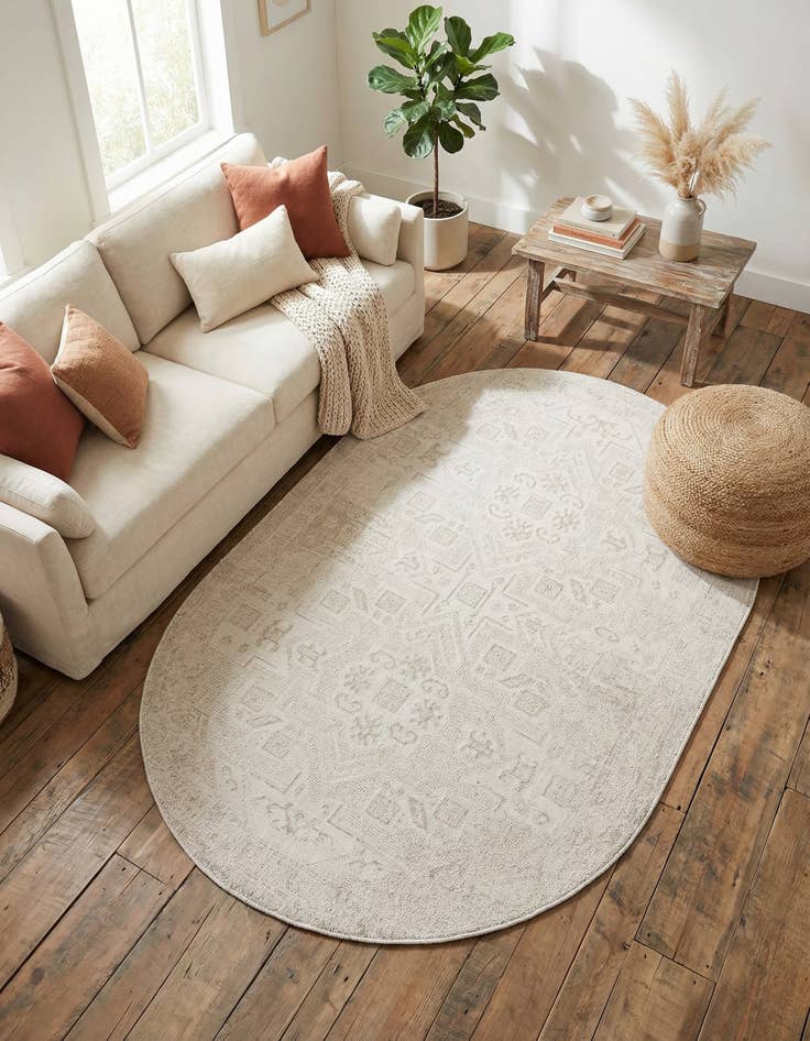 Detail image of 5' 3 x 8'  Washable Aztec Indoor / Outdoor Oval Rug