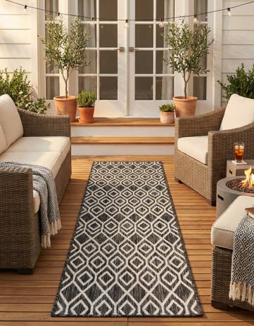 Charcoal Gray Easy-Clean Jill Zarin Turks and Caicos Indoor / Outdoor Runner Rug