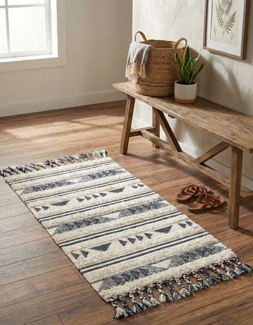 3' 3 x 5' 1 Hand Woven Arizona Wool Rug