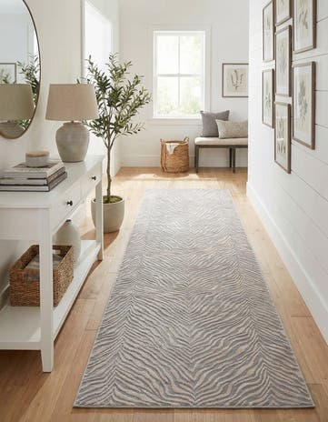 Gray and Ivory Finsbury Runner Rug