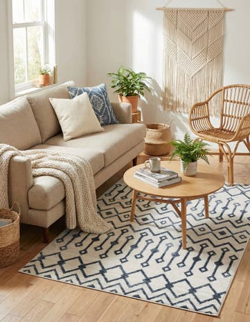 Coastal White Bohemian Trellis Rug