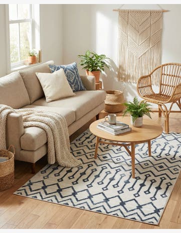 Coastal White Bohemian Trellis Rug