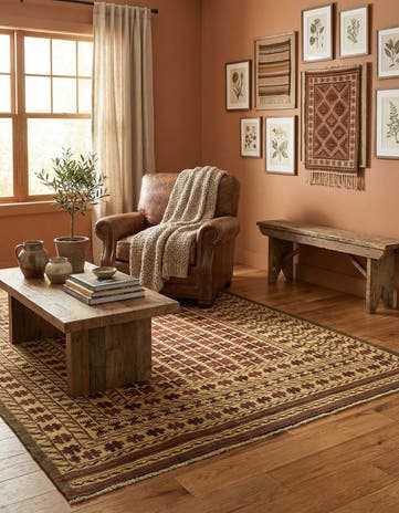 4' x 6' 1 Hand Knotted Sumak Wool Rug