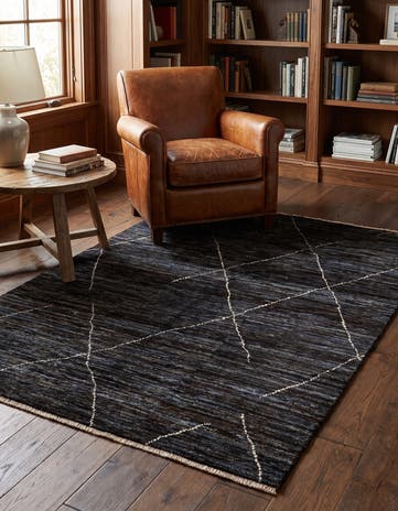 4' 5 x 6' 4 Hand Knotted Moroccan Wool Rug