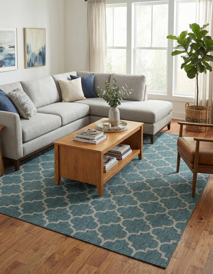Detail image of 10' x 14' Easy-Clean Trellis Indoor / Outdoor Rug