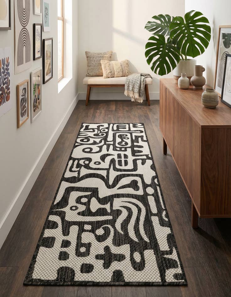Detail image of 2' x 6'  Washable Modern Indoor / Outdoor Runner Rug