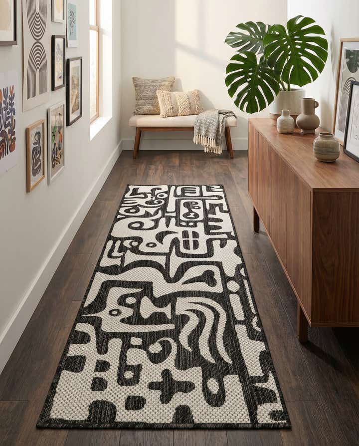 2' x 6' Easy-Clean Modern Indoor / Outdoor Runner Rug